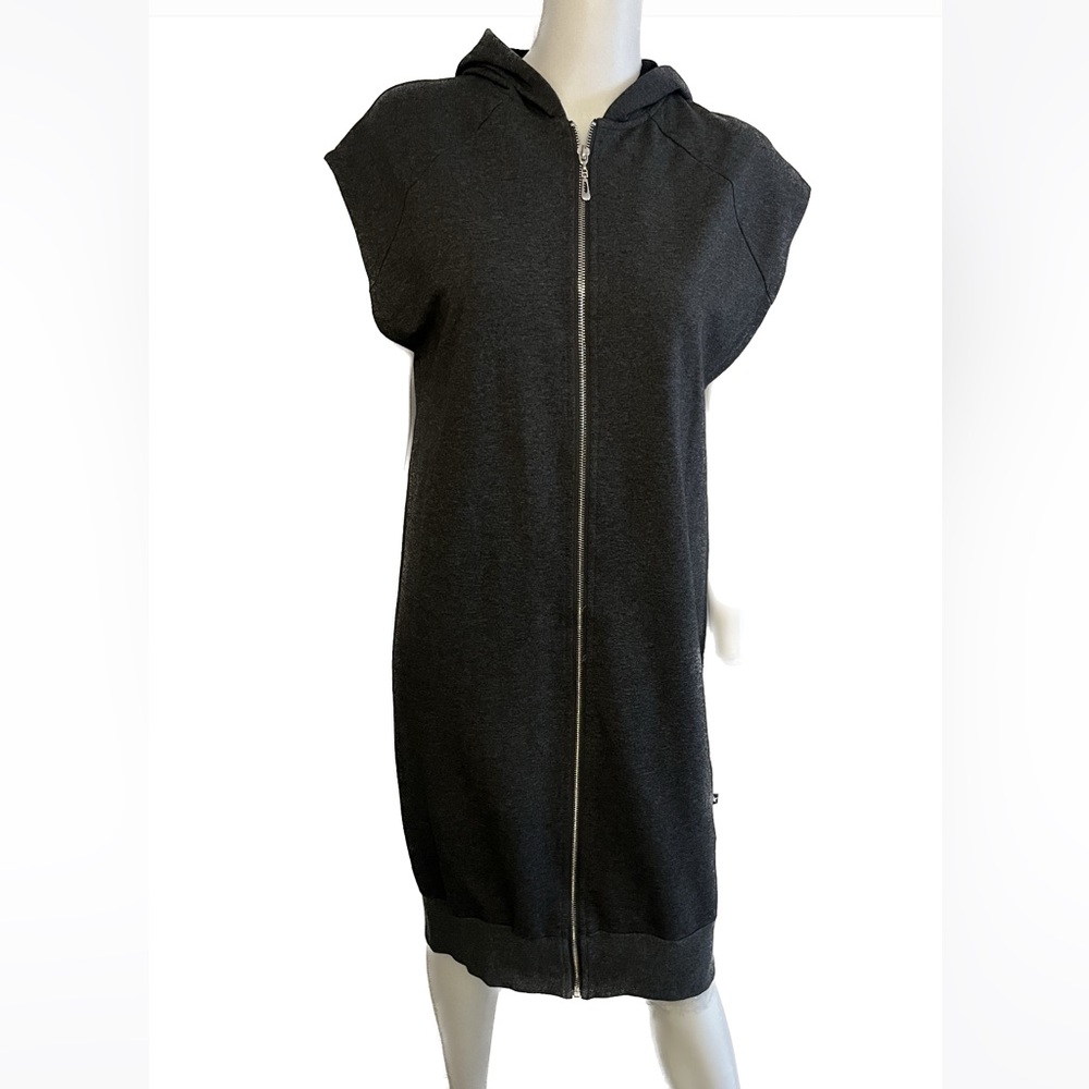 Girls size 18 zipper sweater dress